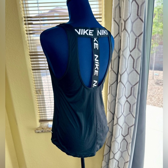 NEW! Nike Black Dri-FIT VICTORY ELASTIKA Training/Running Tank Top - Picture 9 of 13